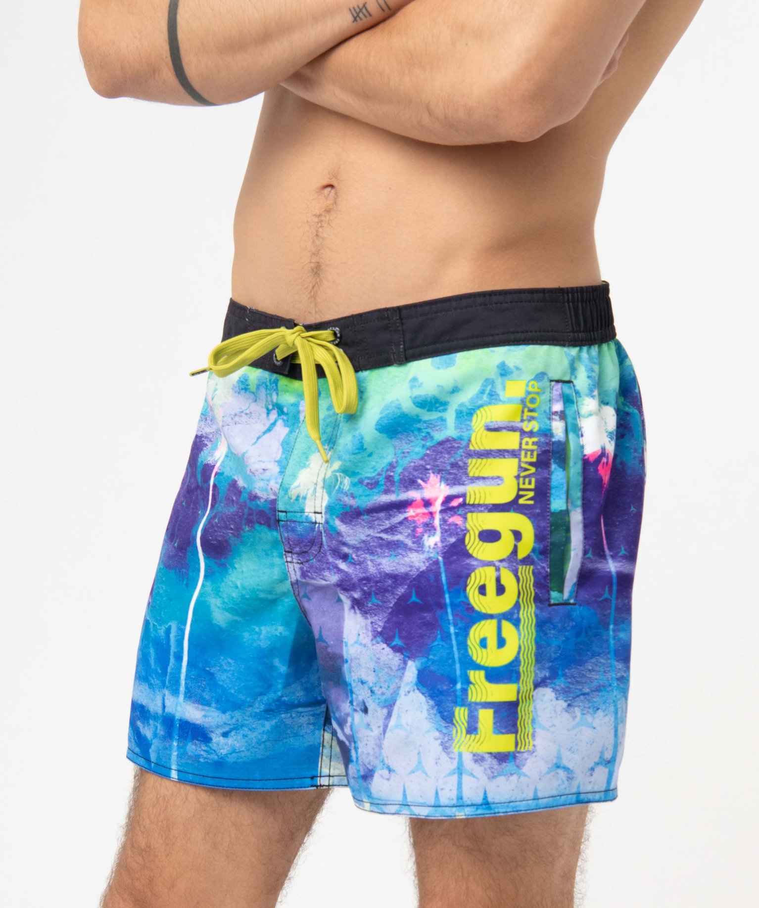 Short de bain homme détails fluo - Freegun imprime | GEMO
