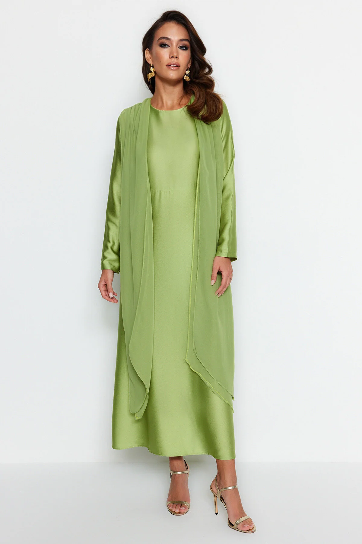 Trendyol Modest  Grünes Flight Flight Satin Abendkleid TCTAW24DB00008