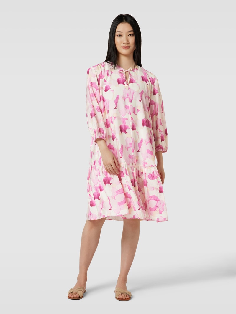 Knielanges Kleid mit Viskose-Anteil in rosa
