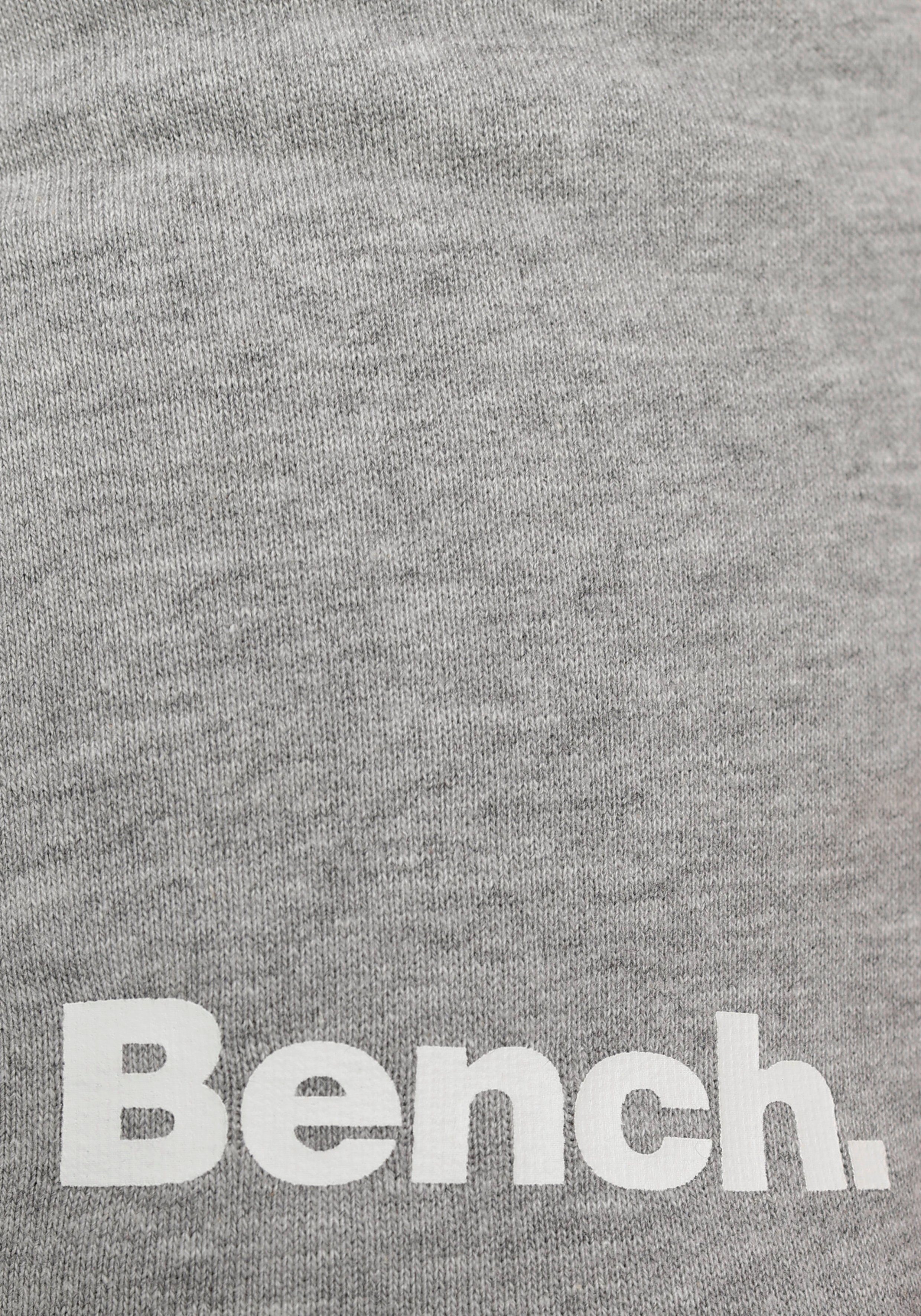Bench. Sweatshorts mit Logo-Druck