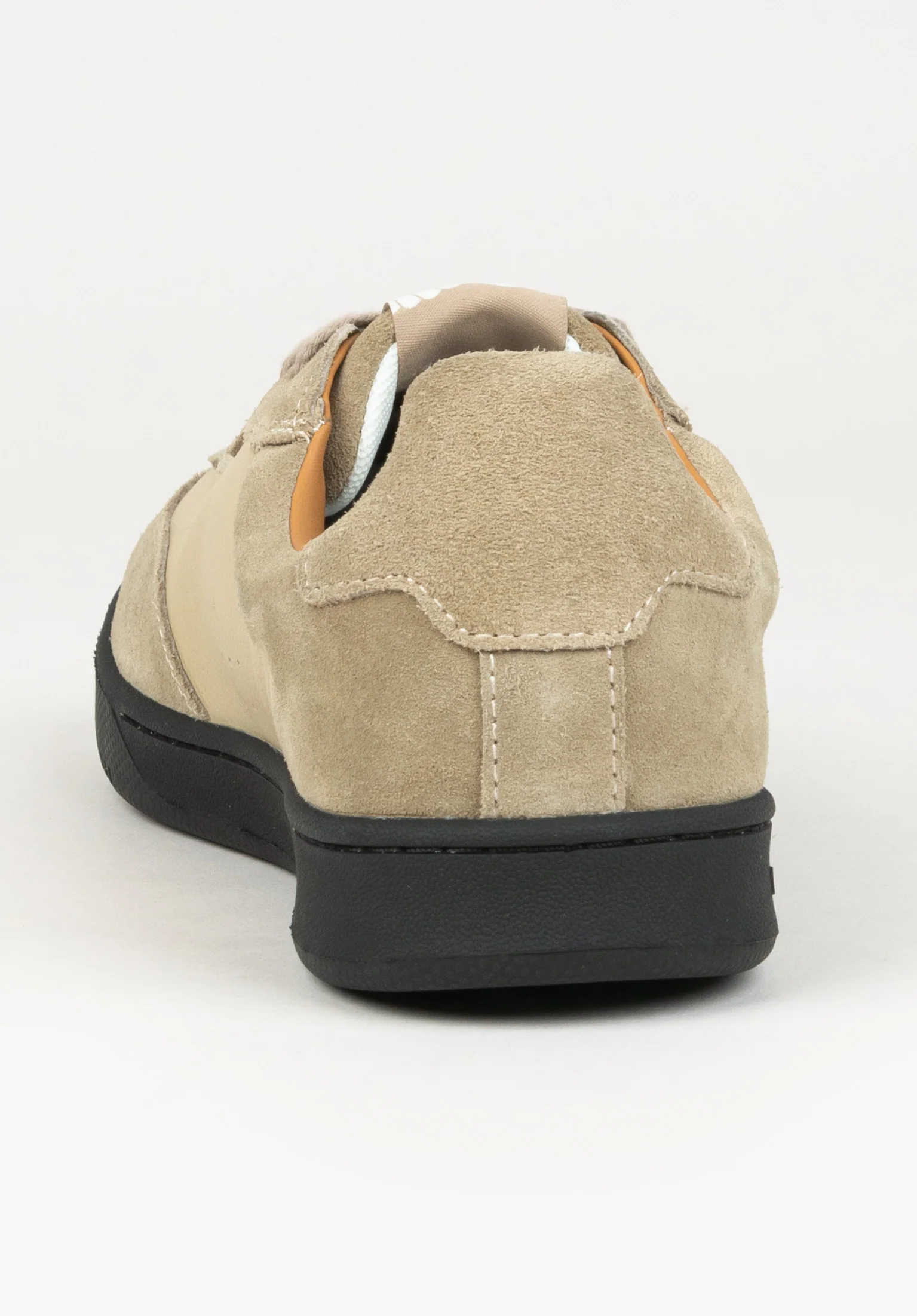 CM001 Low Suede
