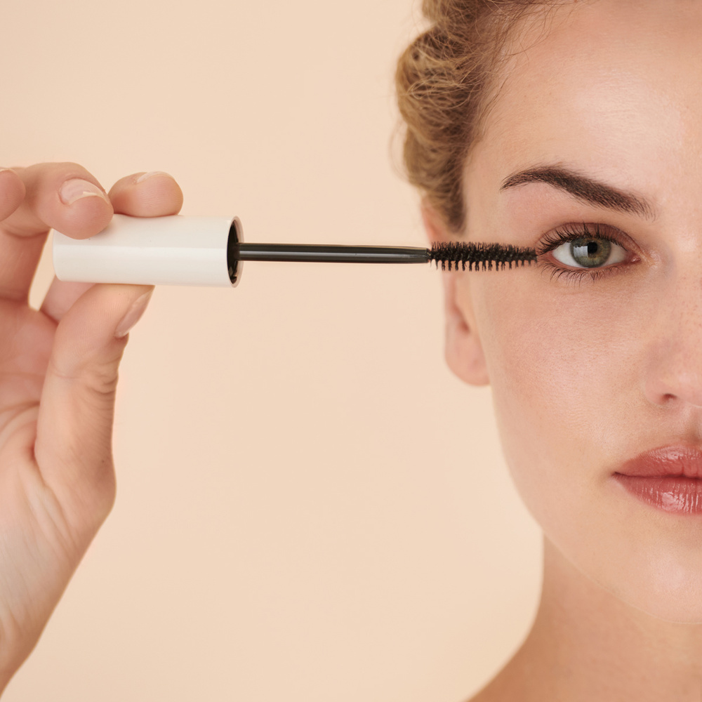 embryolisse Mascara Soin Courbe et Définition Le mascara soin et maquillage booster de cils Mascara courbe et définition