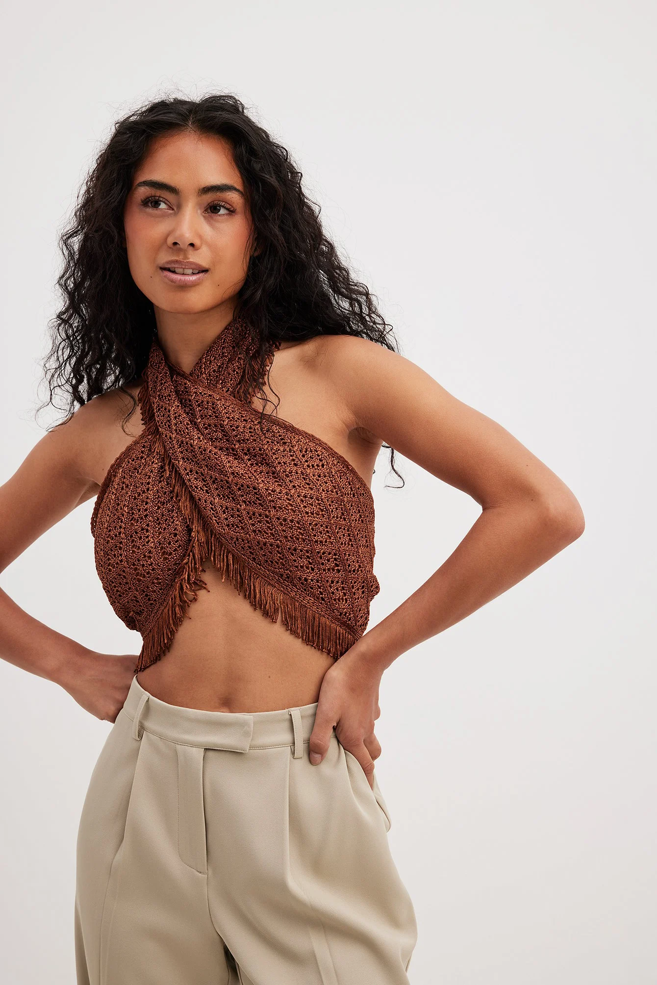 Gestricktes Wickeltop mit Fransendetails