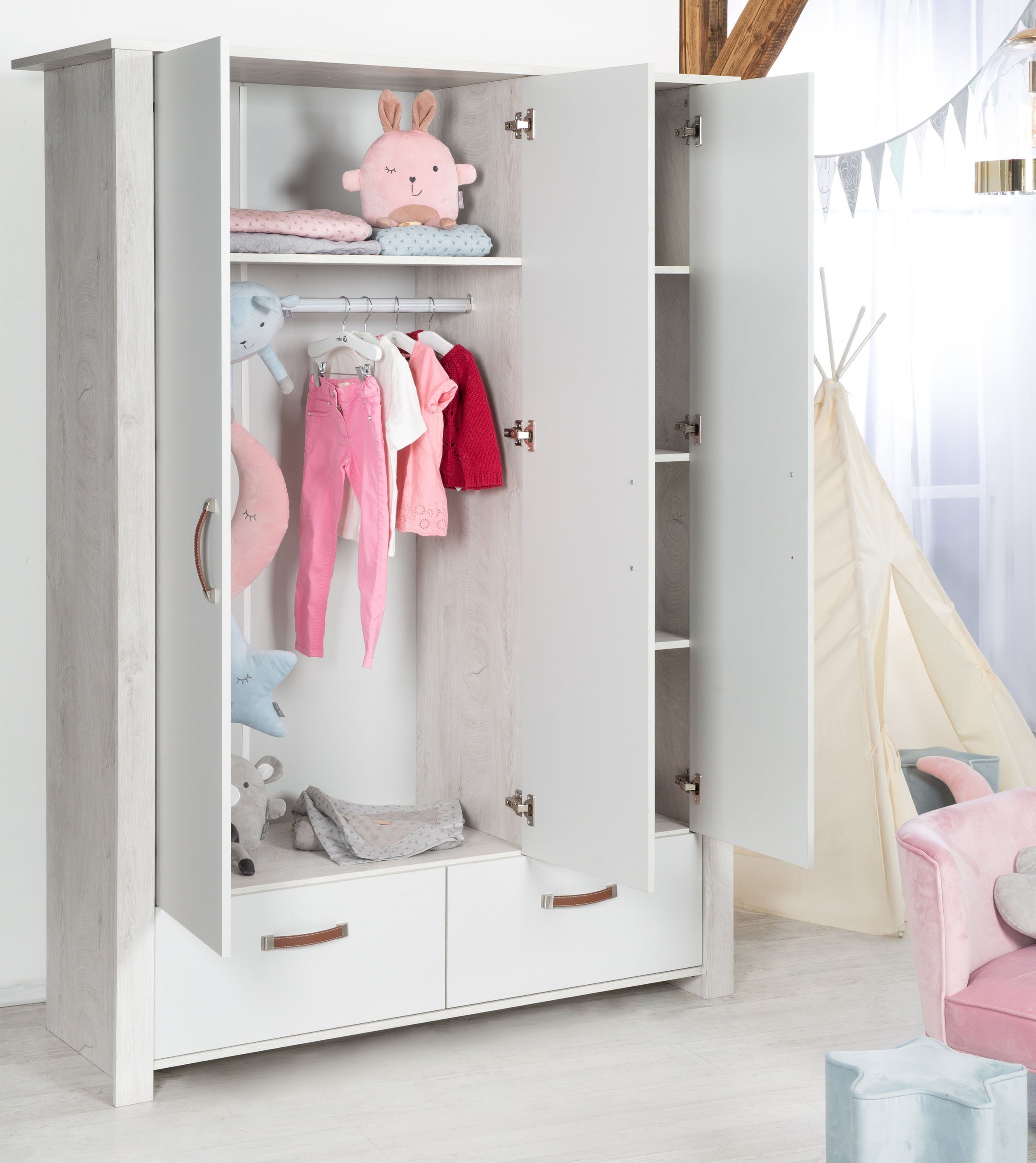 roba® Kinderkleiderschrank Mila, 3-türig