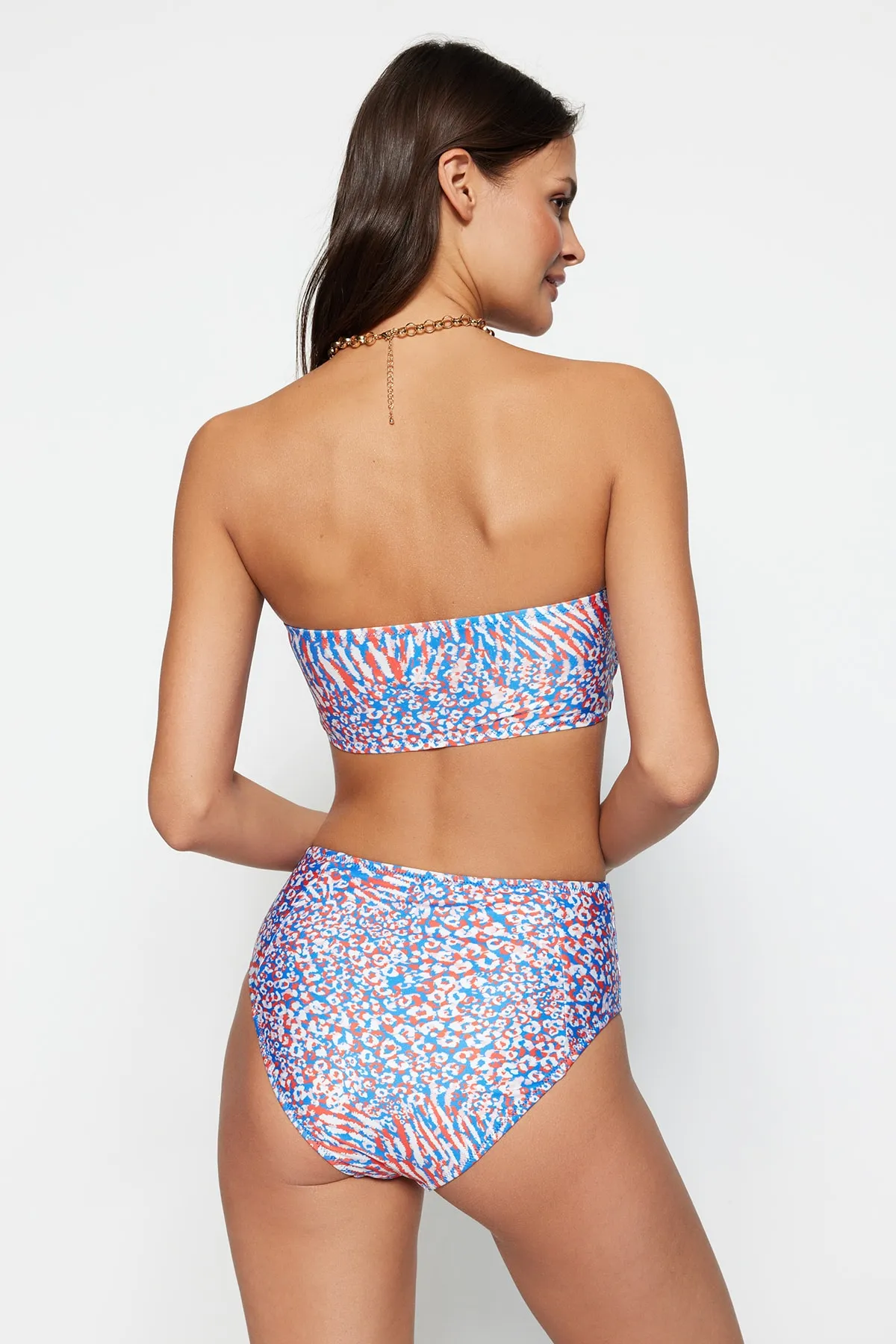 Trendyol Collection  Trägerloses Hipster-Bikini-Set mit Animal-Print und hoher Taille TBESS22BT0018