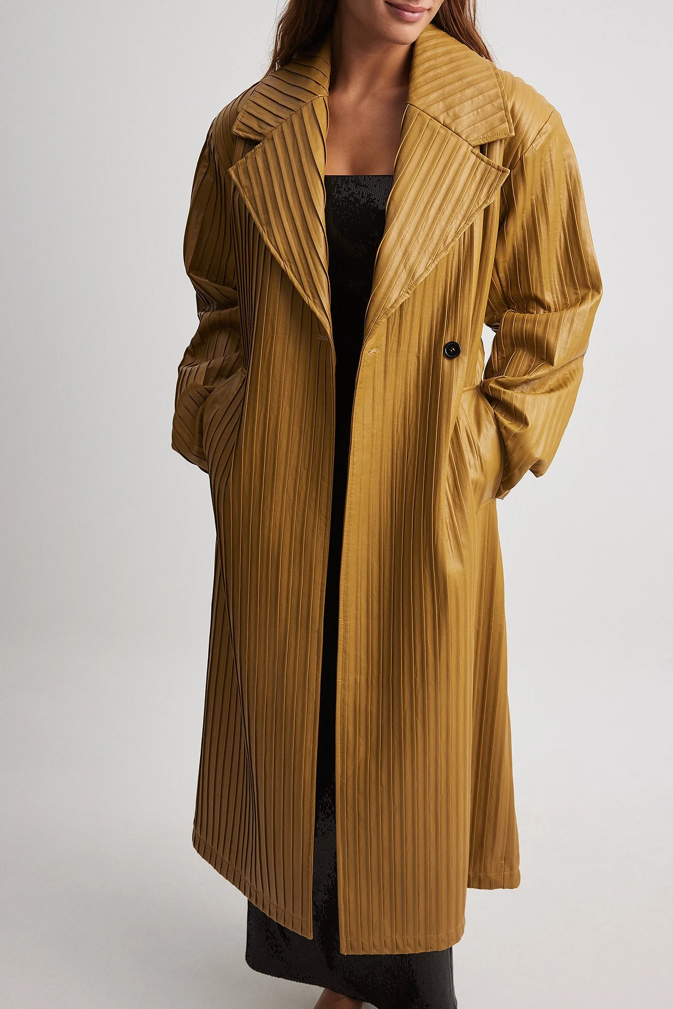Oversized PU-Trenchcoat mit Plissé-Detail