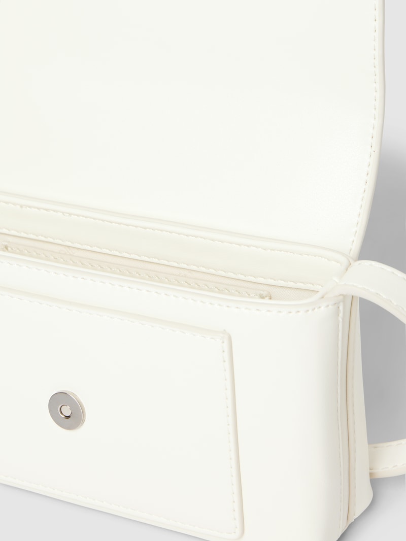 Umhängetasche mit Label-Details in ecru