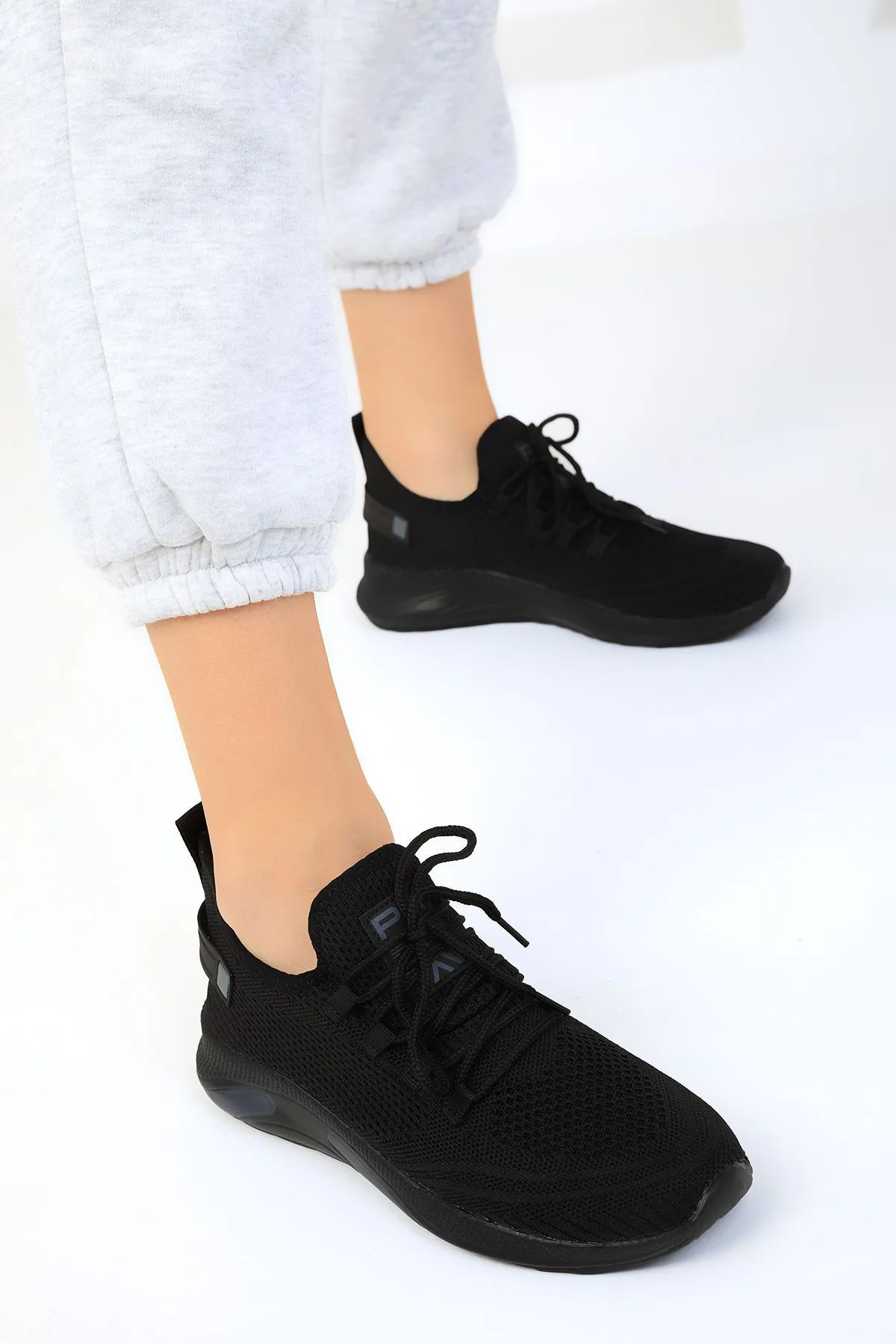 SOHO  Schwarz-Schwarze Damen Sneakers 16884