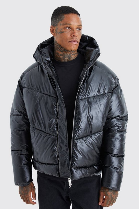 Glänzende Steppjacke mit Kapuze