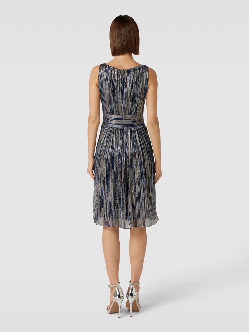 Knielanges Cocktailkleid mit Effektgarn in metallic blau
