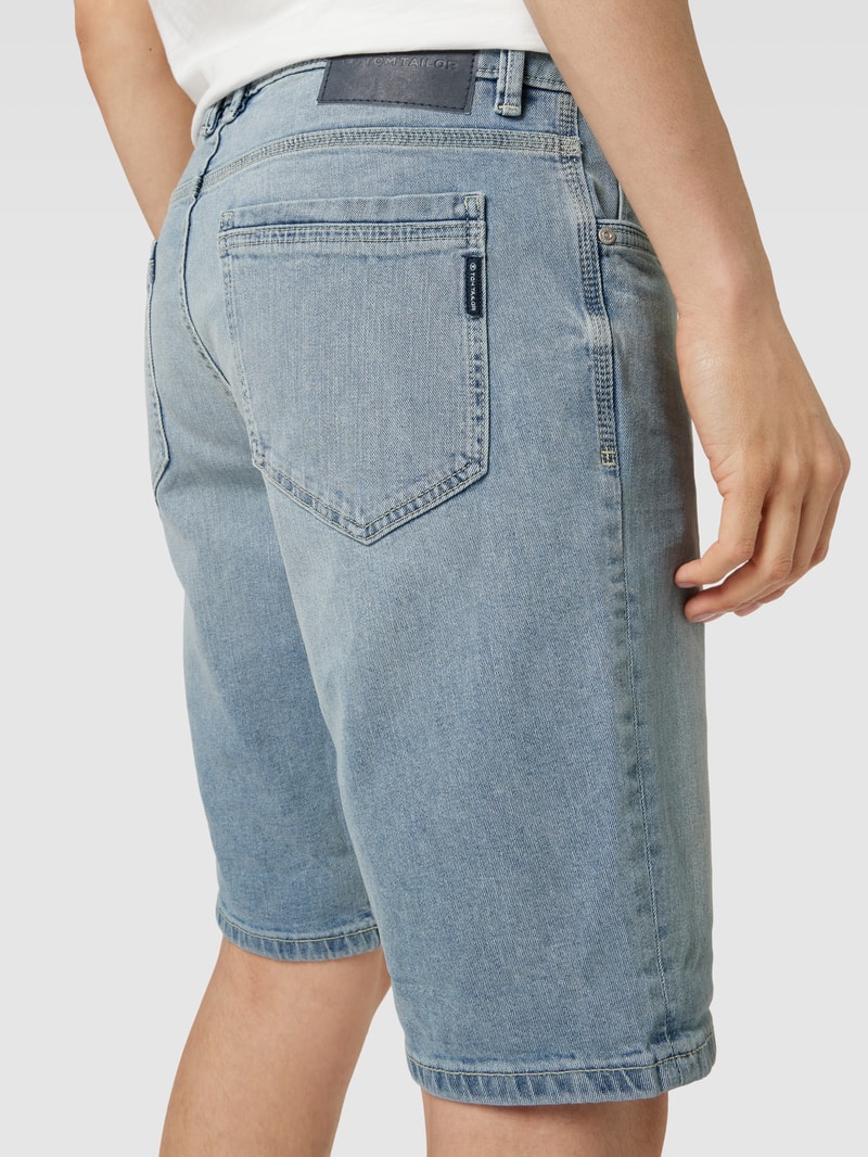 Jeansshorts im 5-Pocket-Design Modell 'Josh' in hellblau