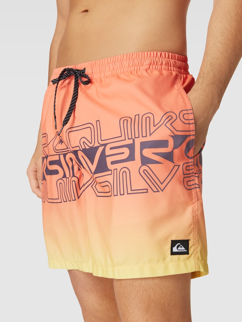 Badehose mit Label-Print in apricot