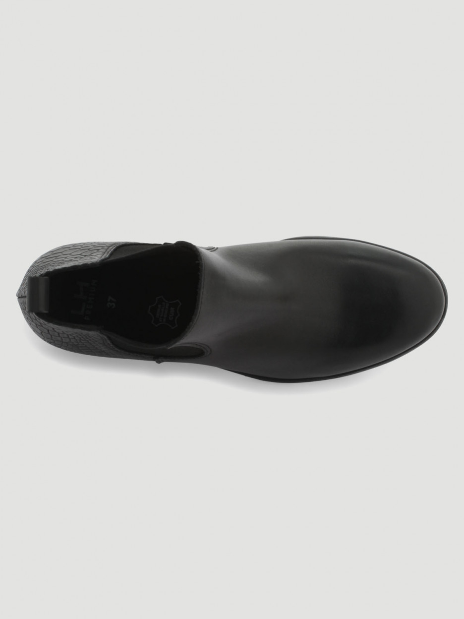 Bottines chelsea plates en cuir noir femme | La Halle