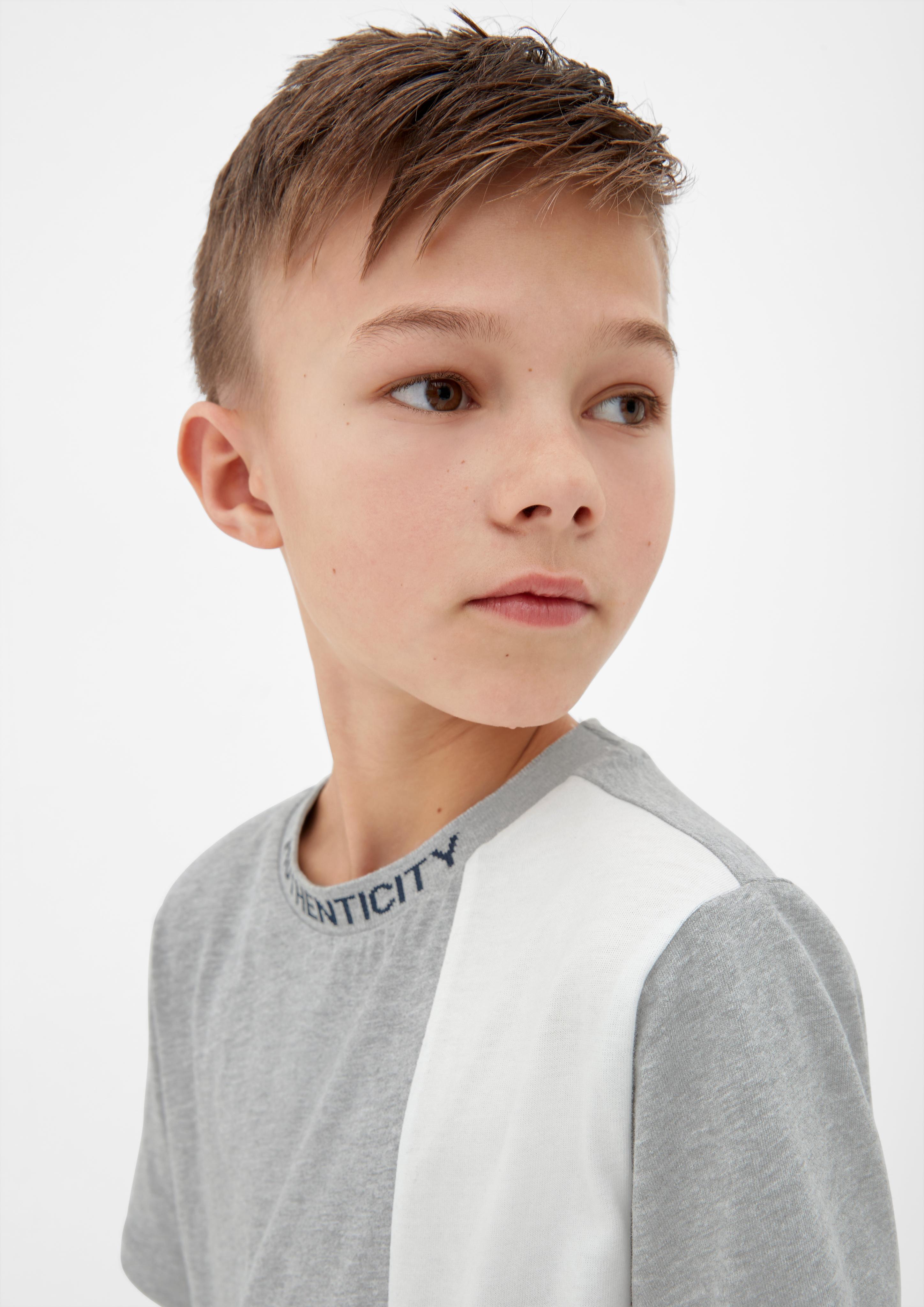 T-Shirt mit Intarsie  2128191-9400
