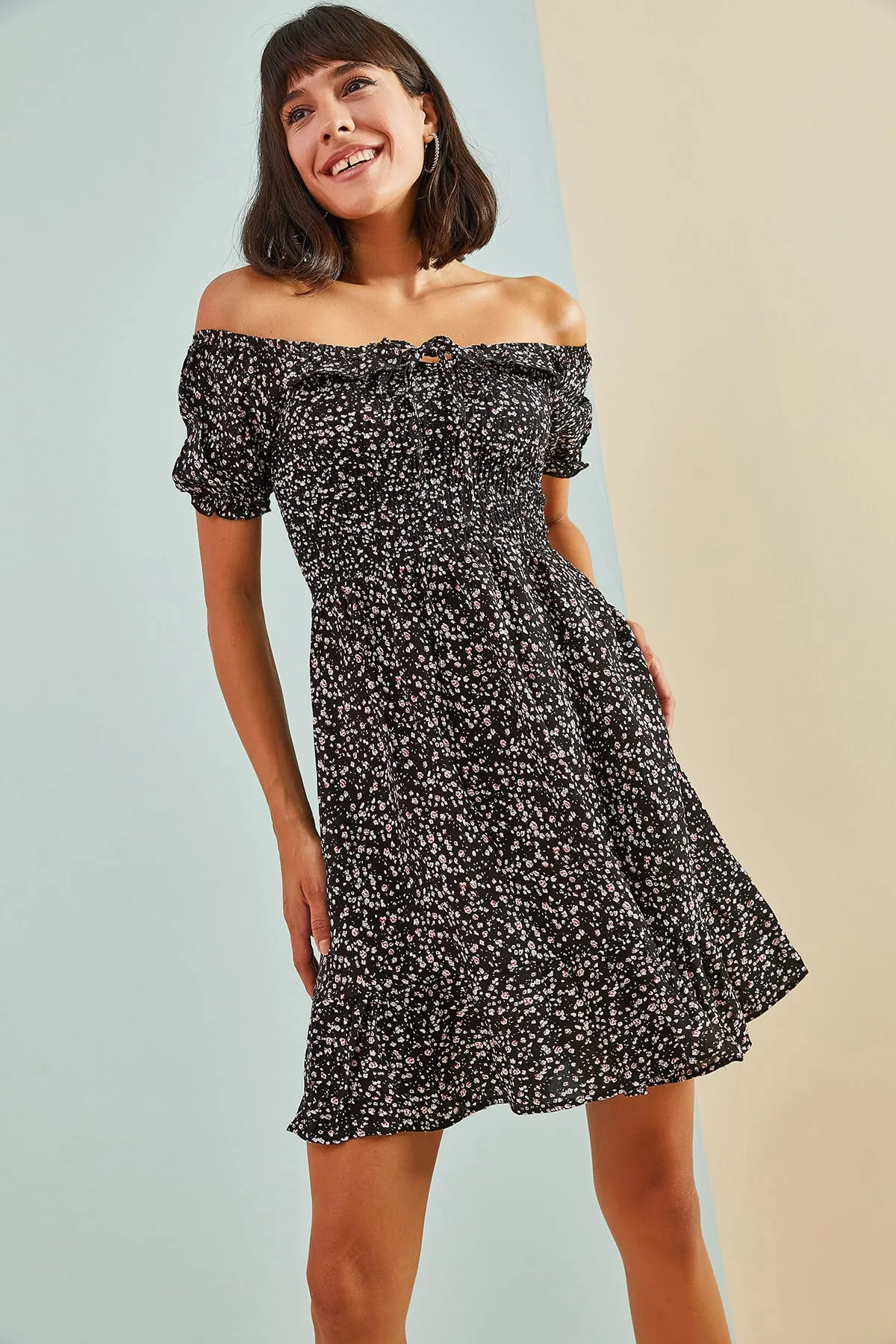 Bianco Lucci  Damenkleid mit Gimped-Seil und kleinem Blumenmuster