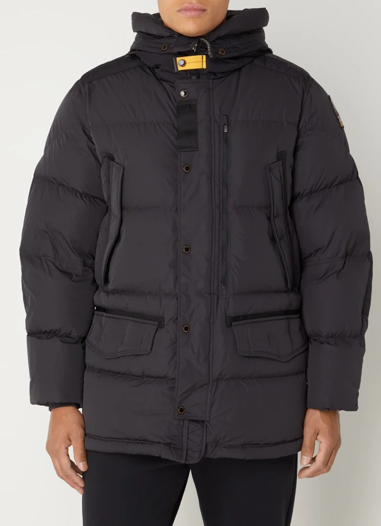 Parka Parajumpers Harraseeket cu umplutură de puf și glugă.