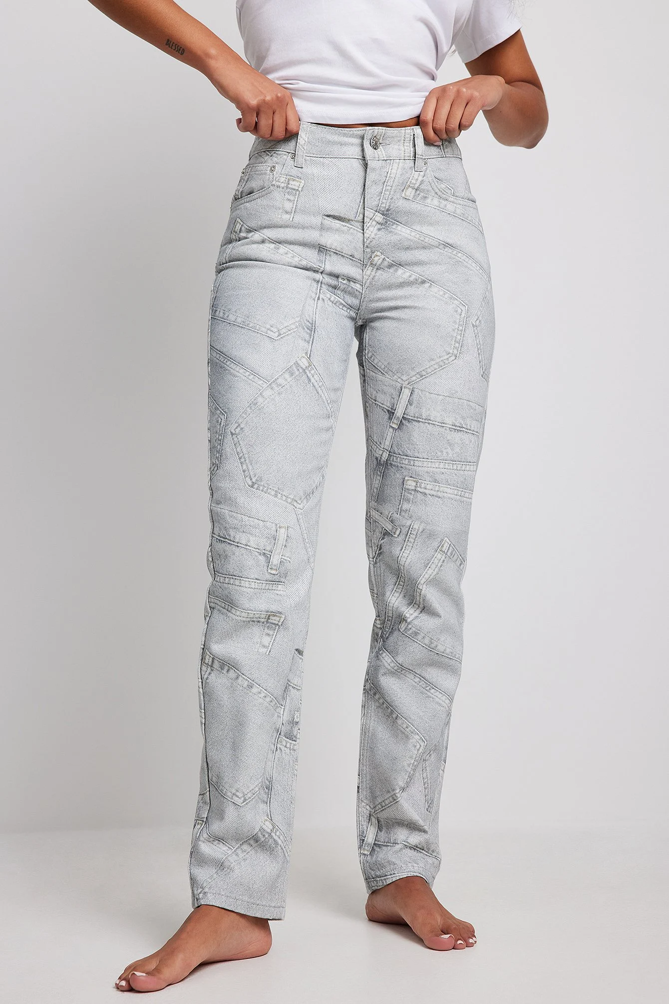 Jeans mit schmalem Bein und mittlerer Taille