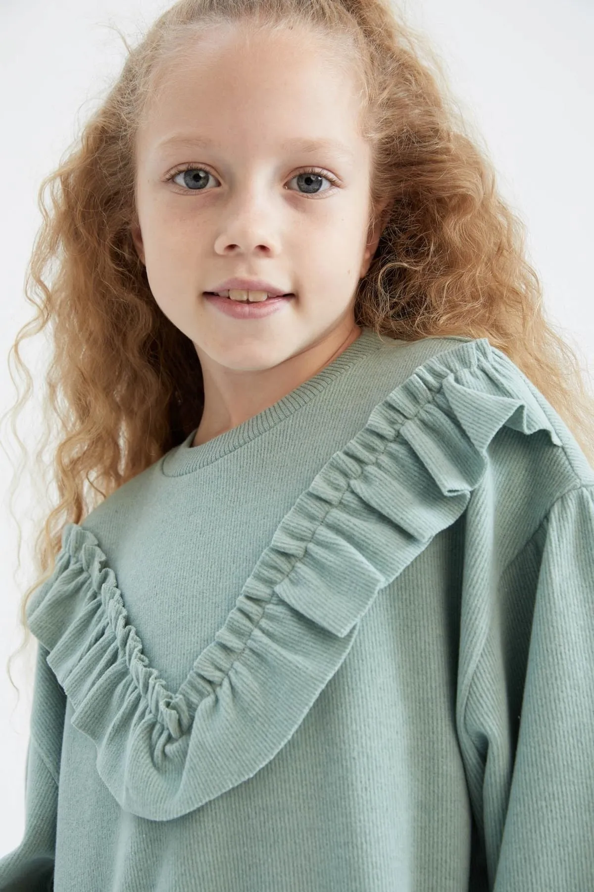 DeFacto  Sweatshirt mit Rundhalsausschnitt für Mädchen - Y8473a622wn
