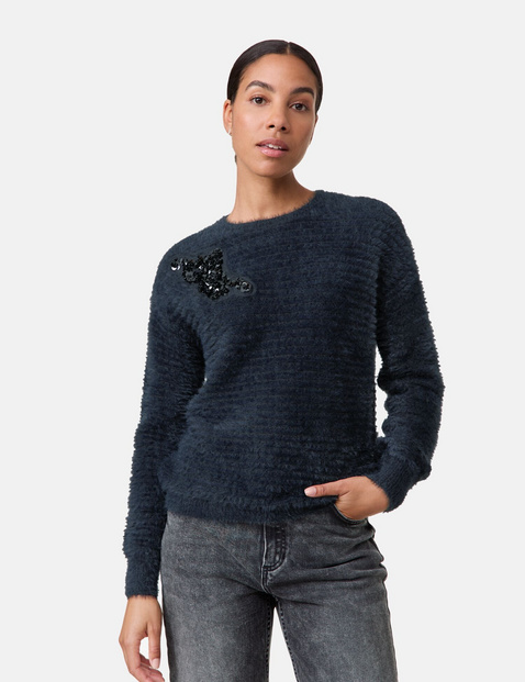Flauschiger Pullover mit Pailletten-Detail