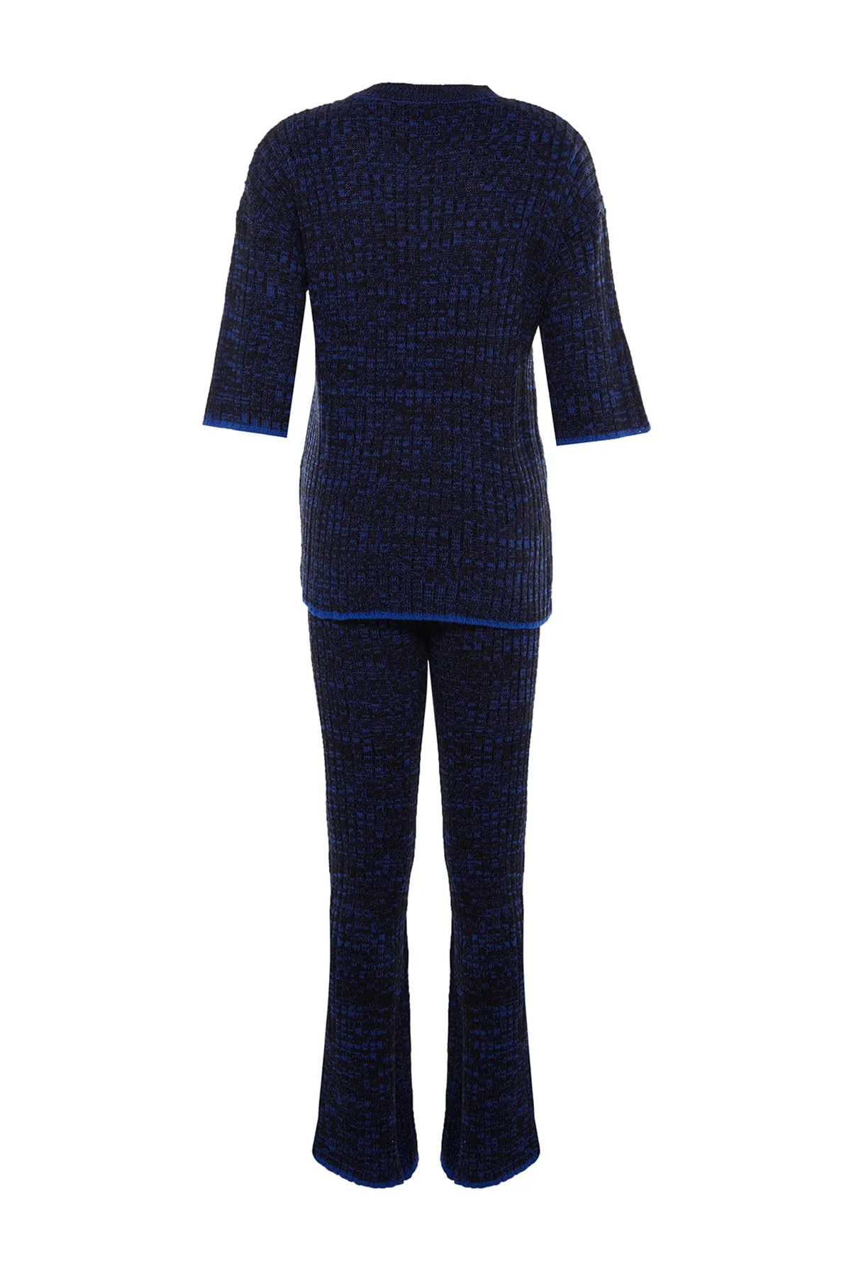 Trendyol Collection  Schwarzes Strickoberteil und -unterteil mit Farbverlauf-Muster TWOAW23AU00191
