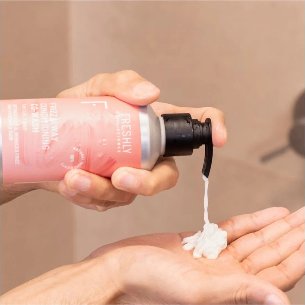 Frizz-Away Conditioning Co-Wash njega kose - nježni šampon, šampon za definiranje kovrča