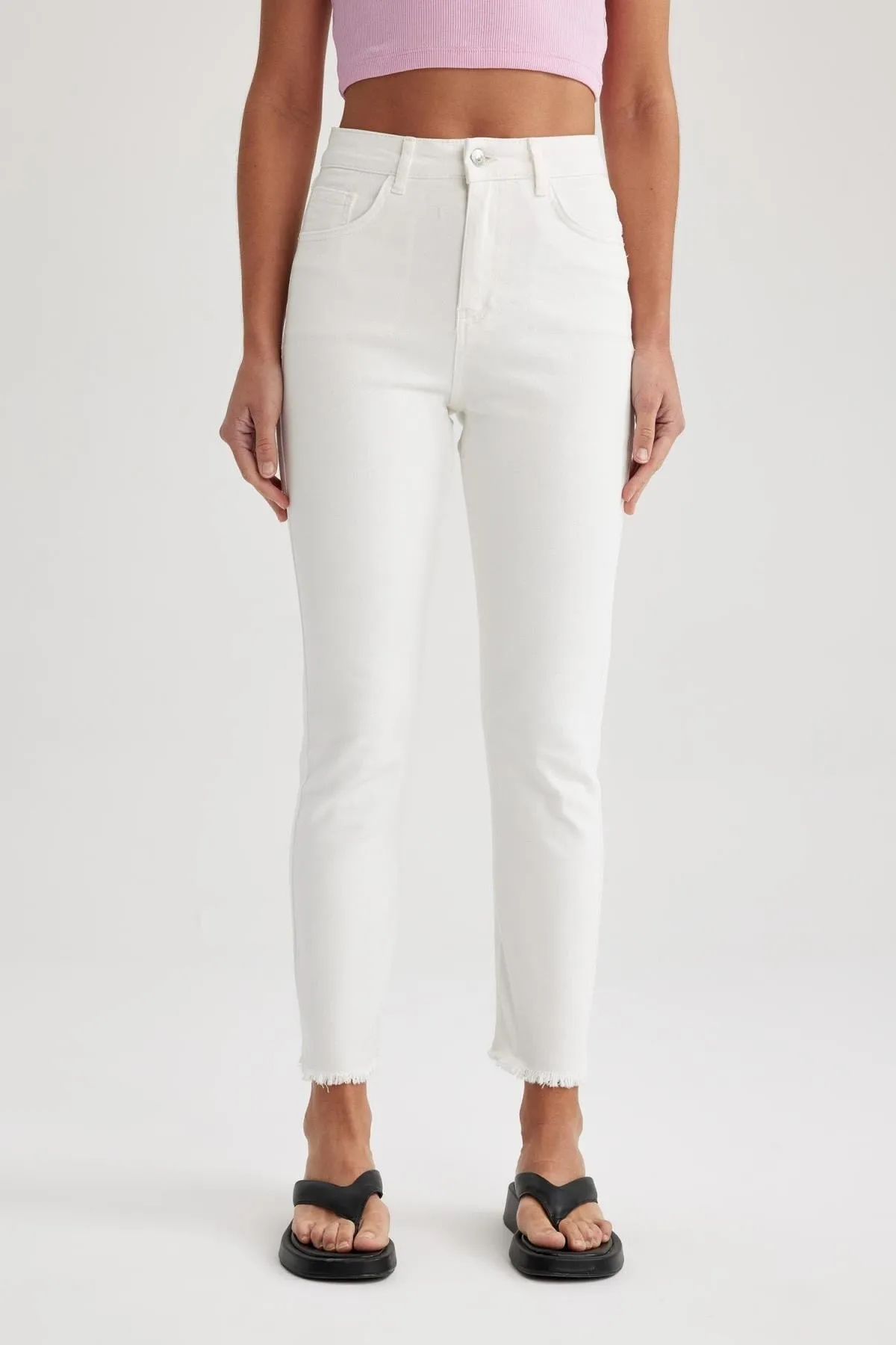 DeFacto  Mary Vintage Straight Fit, hohe Taille, knöchellange Jeanshose mit Cutaway-Bein