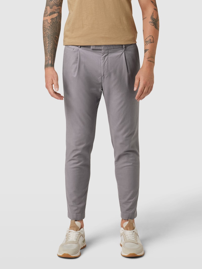 Stoffhose mit Paspeltasche Modell 'Sapo' in silber