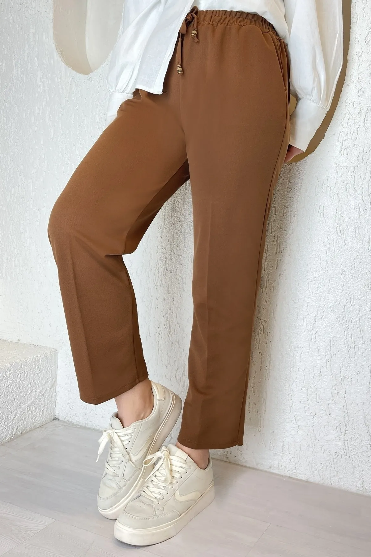 InStyle  Hose aus Lycra-Doppelgewebe mit elastischem Bund - Hellbraun