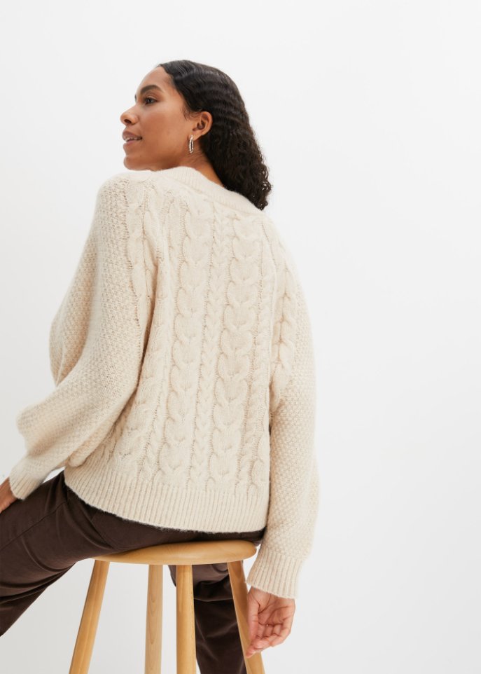 Pullover mit Zopfmuster