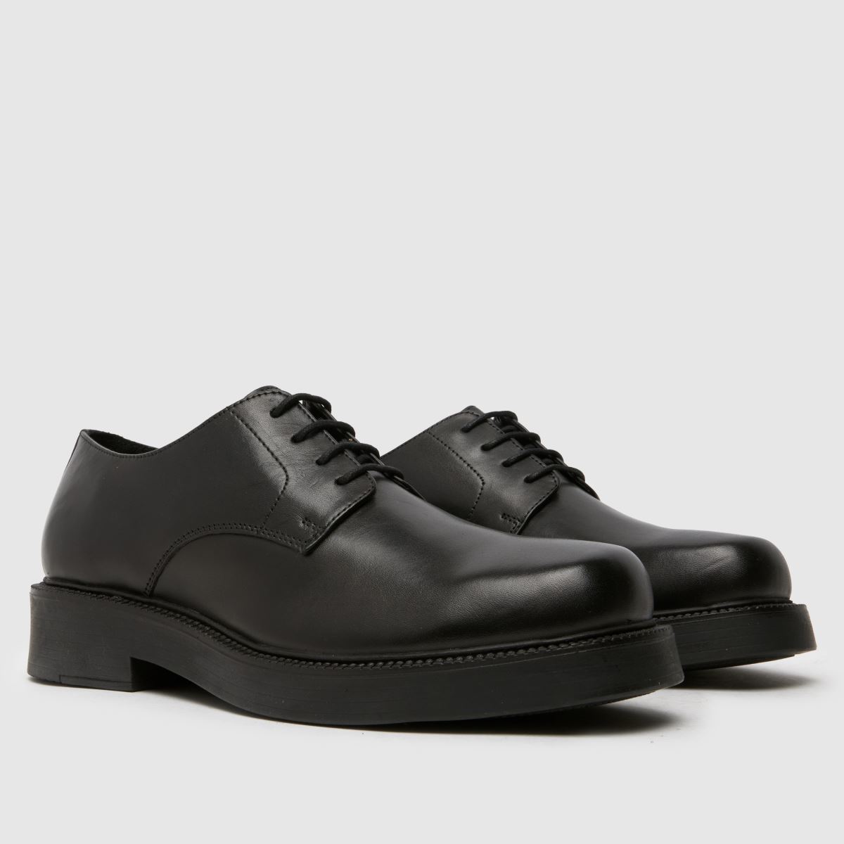 Schuh – Micah – Svarta läderskor med snörning