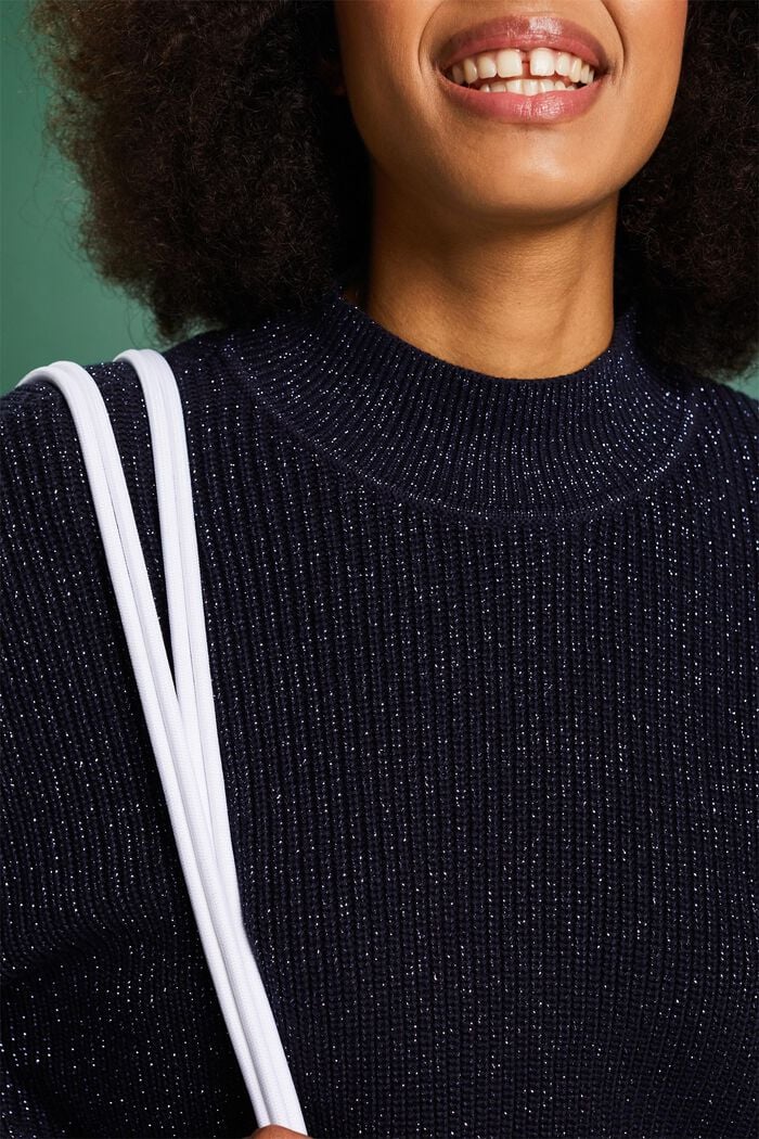 Rippstrickpullover mit Glitzereffekt