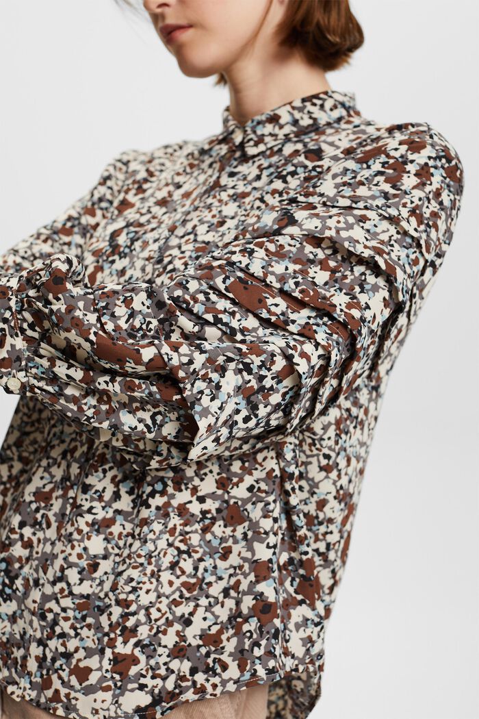 Recycelt: gemusterte Chiffonbluse