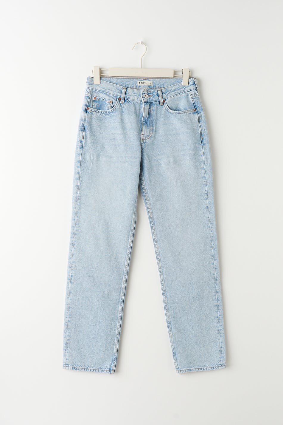 Low straight jeans