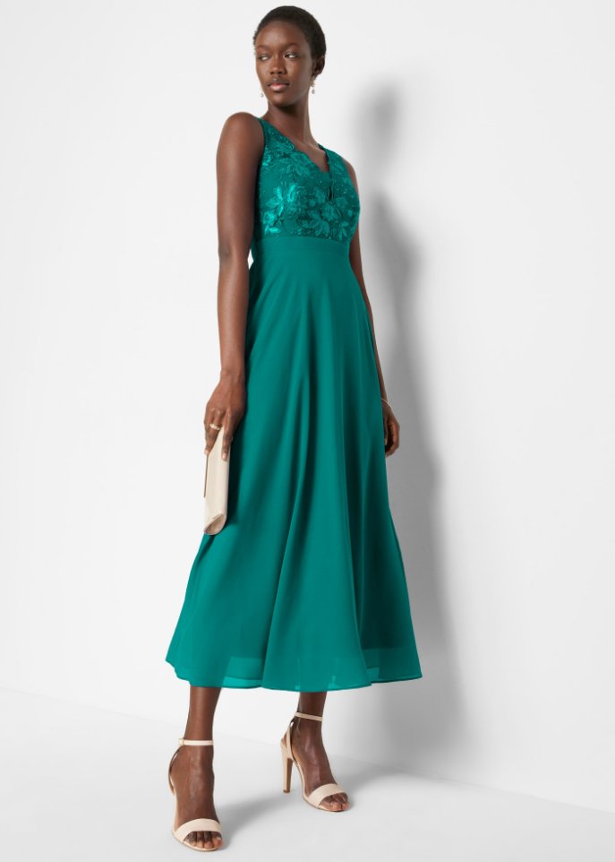 Chiffonkleid mit Pailettenstickerei