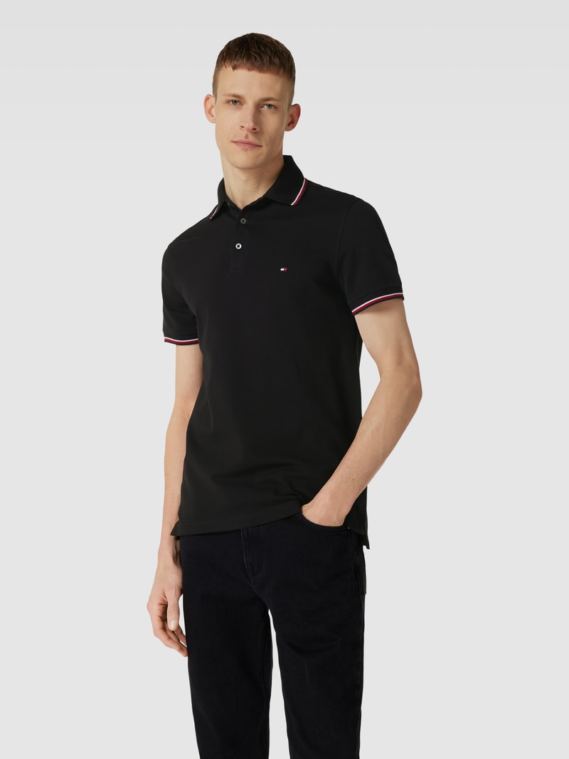 Poloshirt mit Kontraststreifen in schwarz