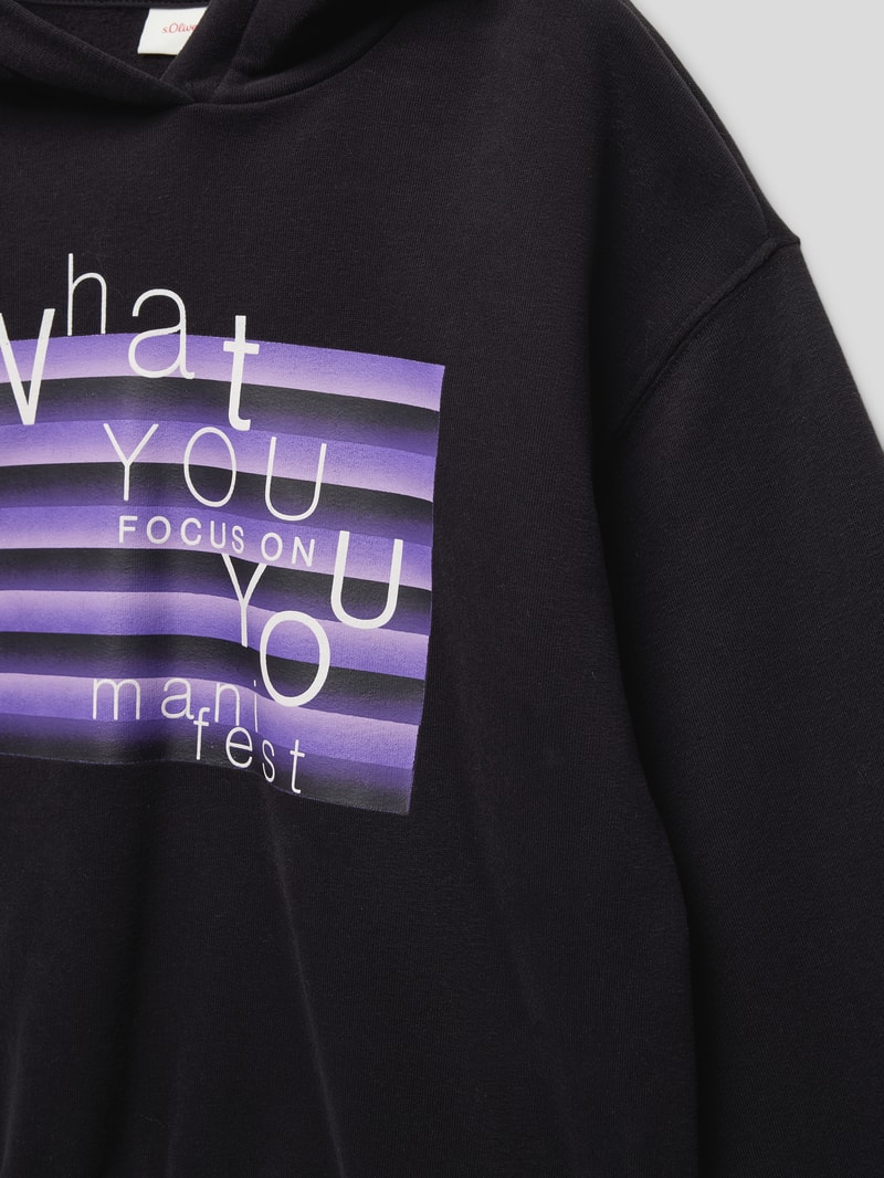 Hoodie mit Label-Print in schwarz