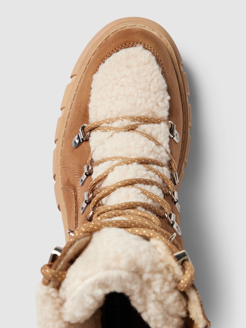 Snow Boots mit Teddyfell und profilierter Sohle in beige