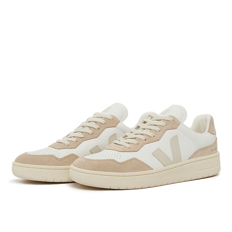 Veja Aegean Project V-90 extra-white pierre almond