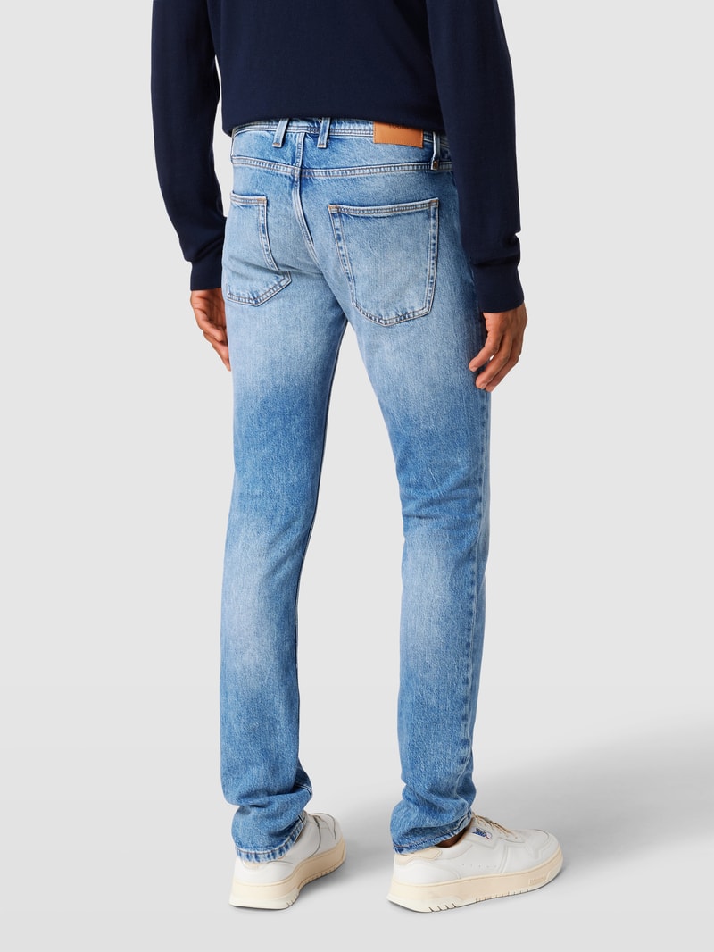 Tapered Fit Jeans mit Stretch-Anteil in hellblau