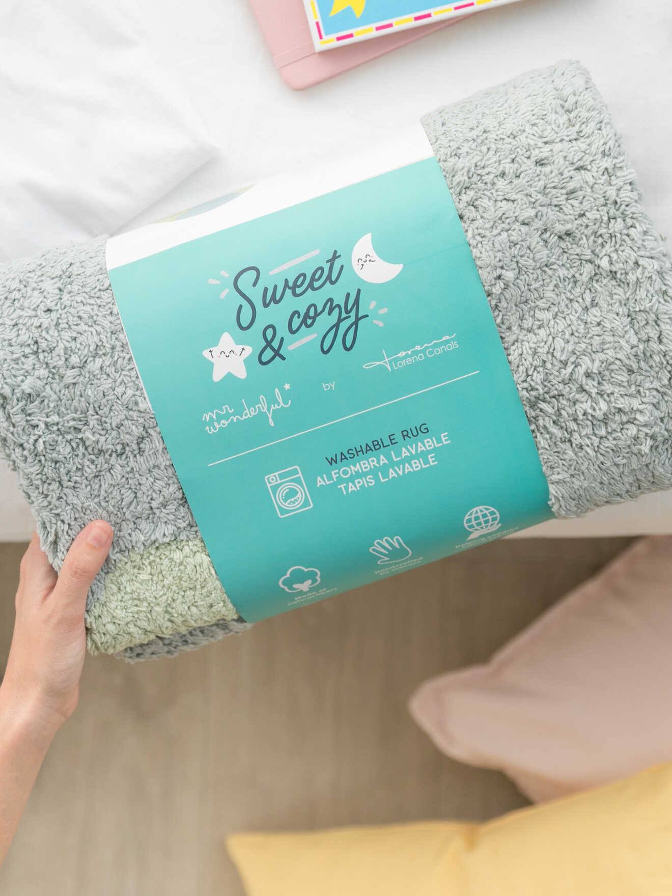 Tapis coton lavable Big big World LORENA CANALS bleu