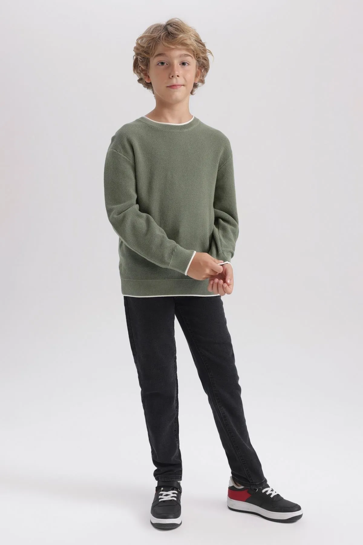 DeFacto  Rundhalspullover für Jungen U8991a623wn