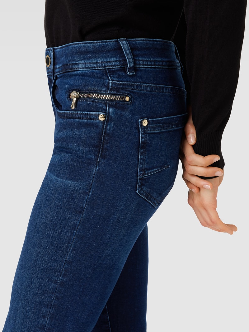 Jeans mit Reißverschlusstasche Modell 'SUMNER ACHILLES' in dunkelblau