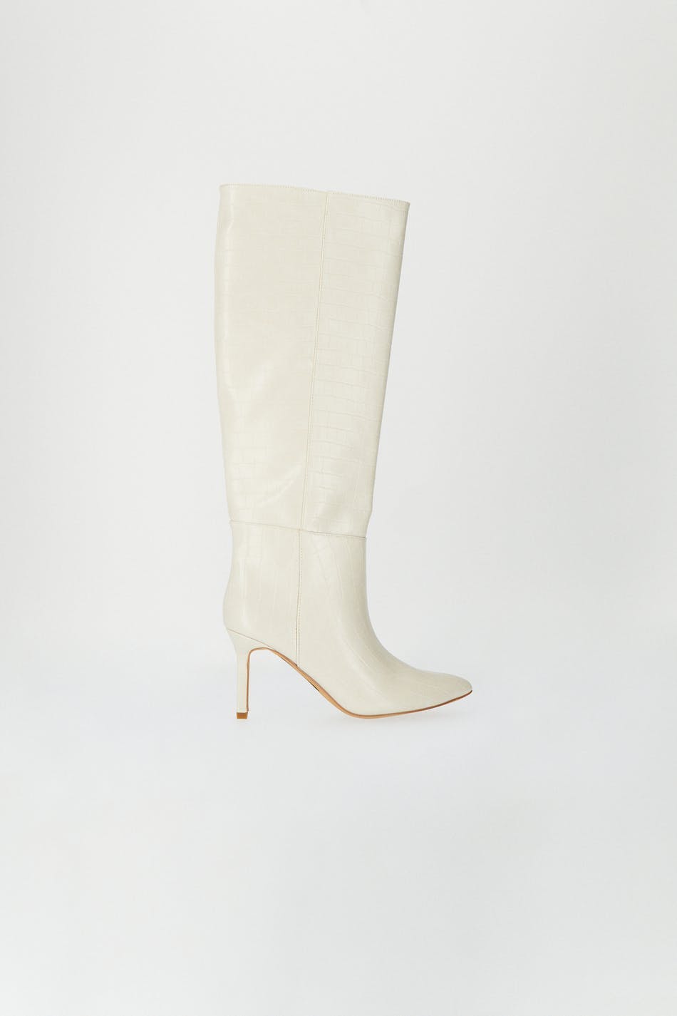 Knee high heel boots