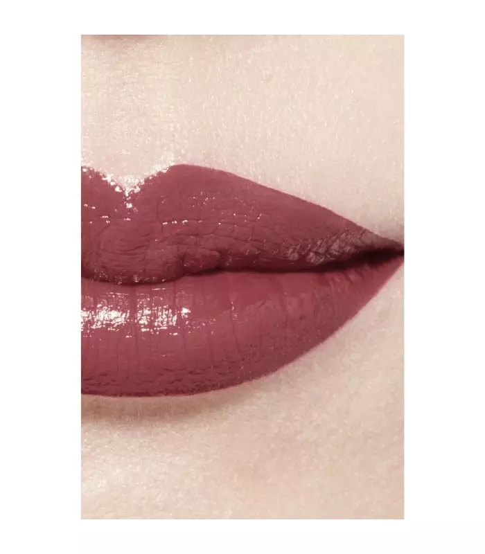 ROUGE COCO BLOOM Le rouge à levrès hydratant et repulpant longue tenue, couleur et brillance intenses