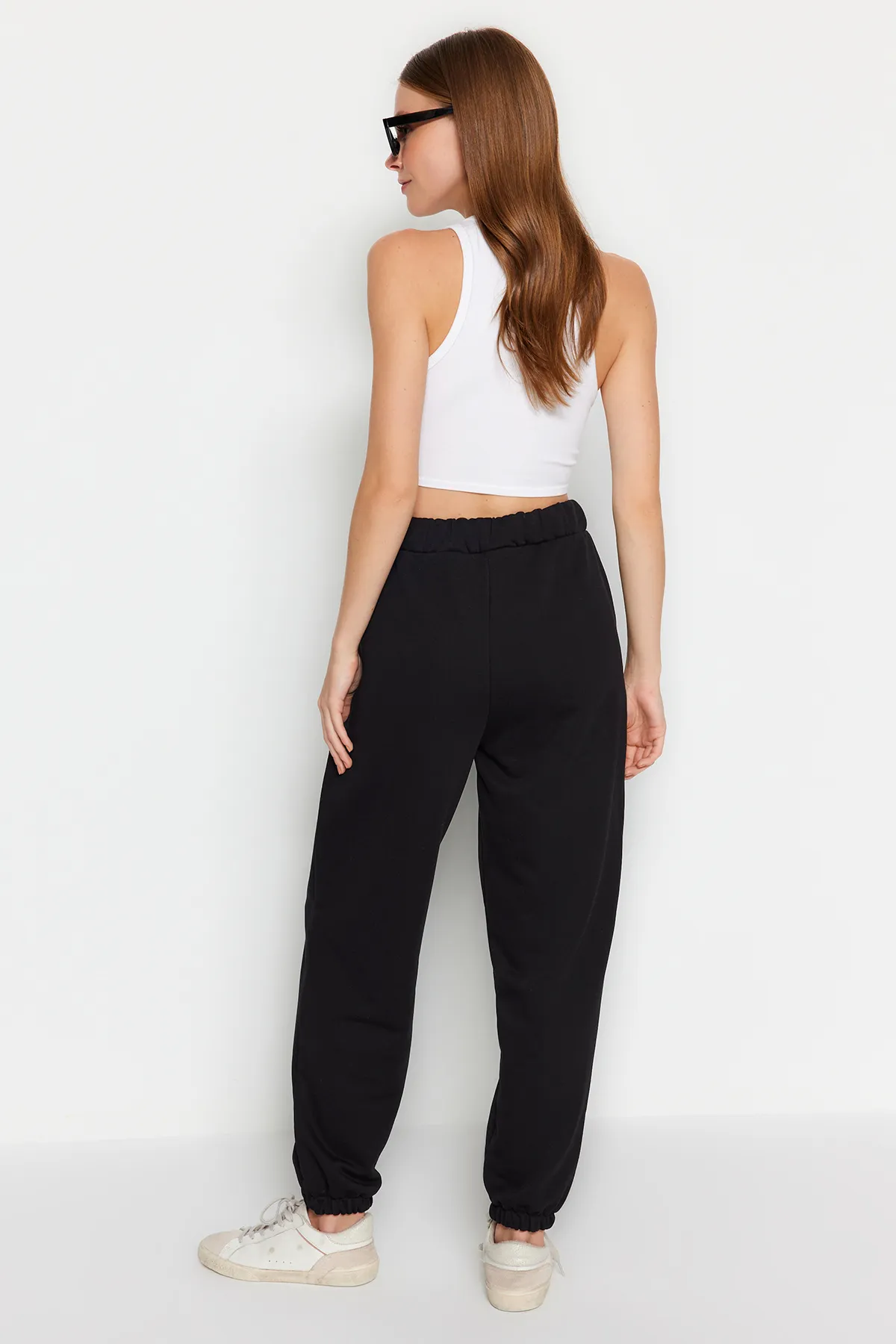 Trendyol Collection  Schwarze Balloon Jogger-Jogginghose aus dickem Strick TWOAW24EA00030