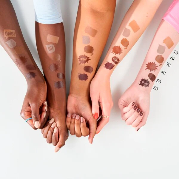 Essence Baby Got Bronze 40 Mogyorós bronzosító stift 5.5g