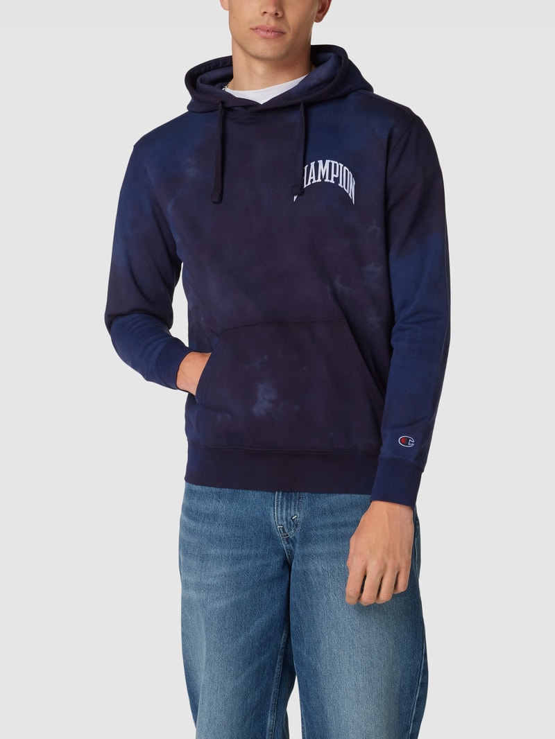 Hoodie im Batik-Look in marineblau
