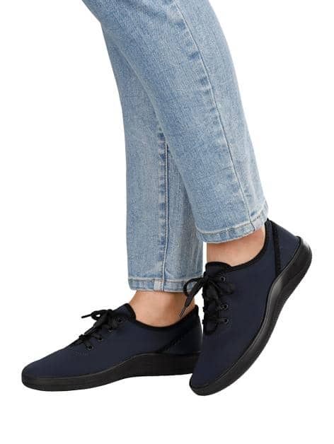 Schnürschuh