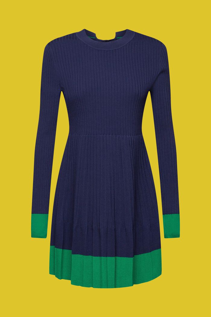 Plissiertes Langarm-Minikleid mit Rundhals
