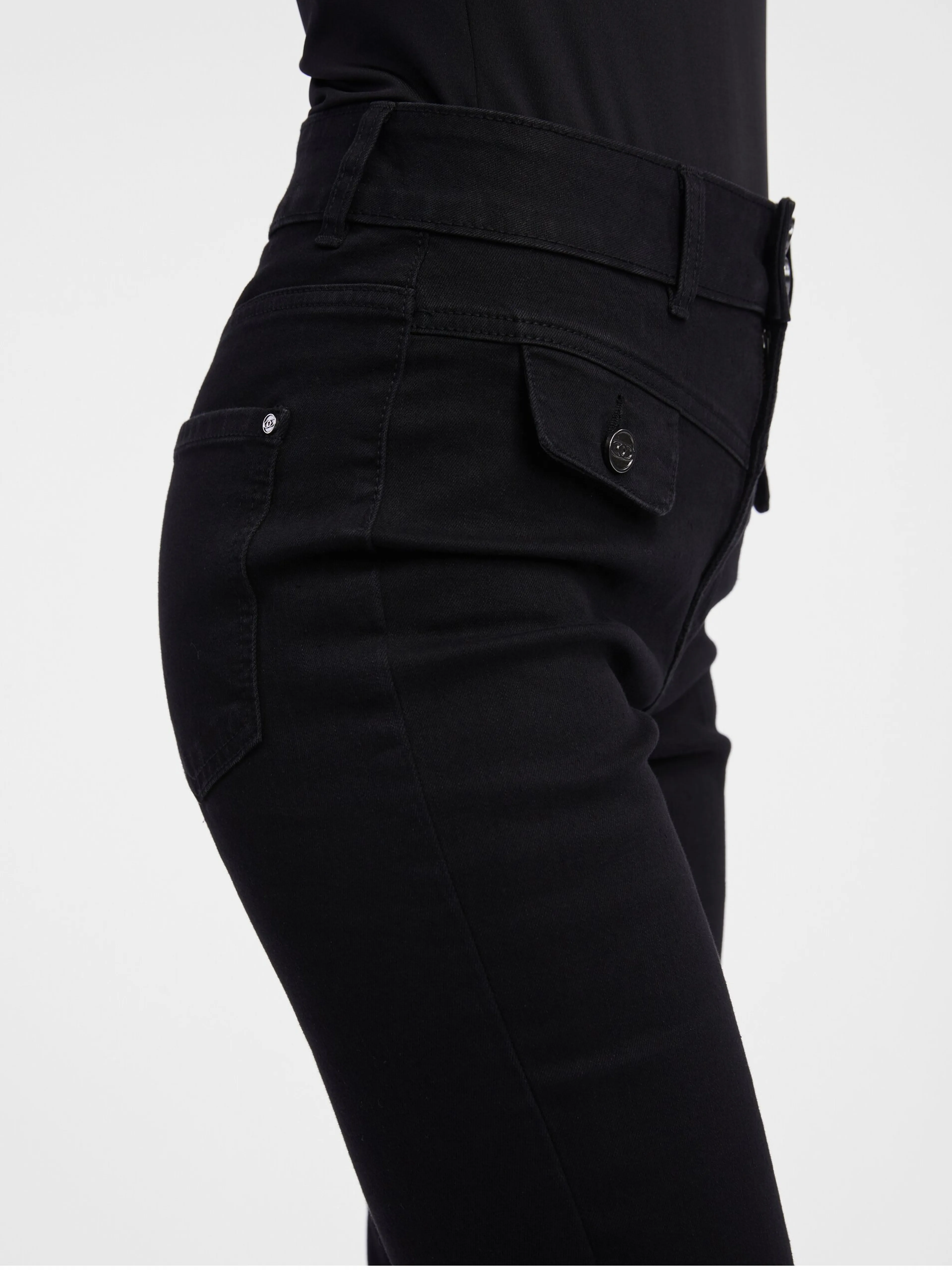 Schwarze Damen-Bootcut-Jeans ORSAY